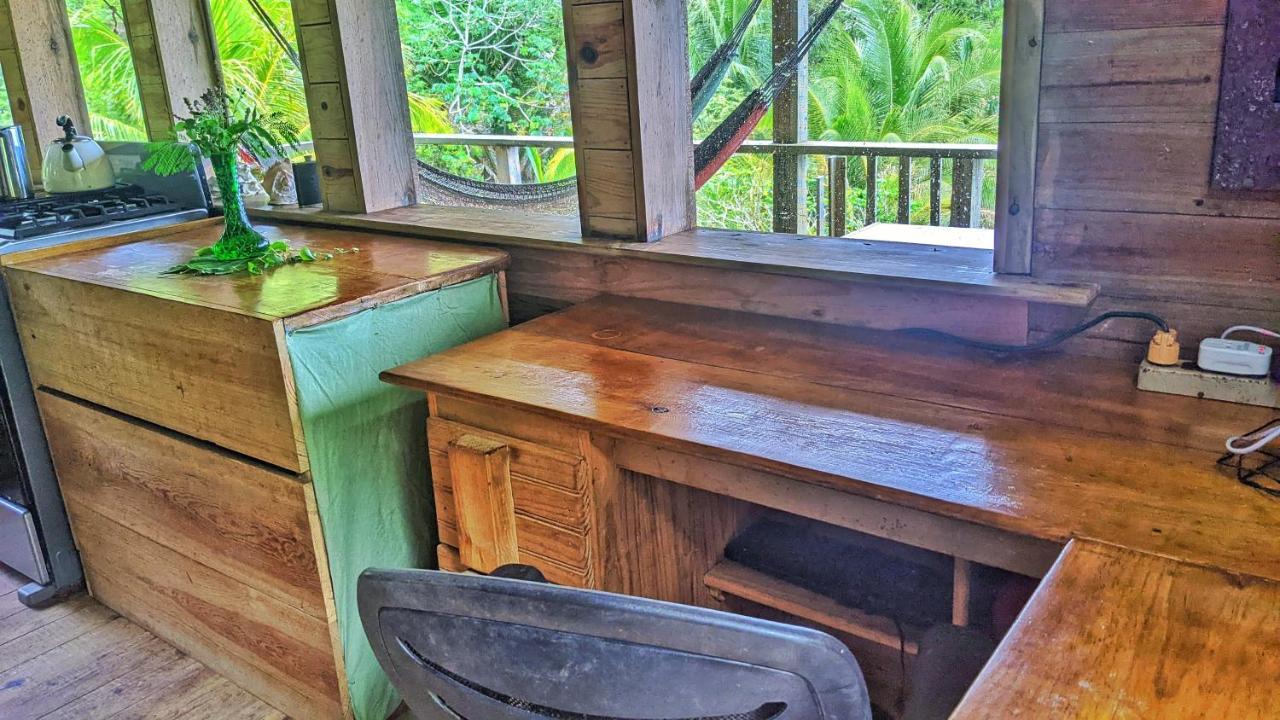 Guanaja Backpackers Hostel Экстерьер фото